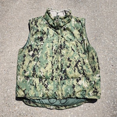 HALYS L7 PCU Level 7 Insulative Loft Vest Size LARGE US Navy Type III AOR2 SEAL