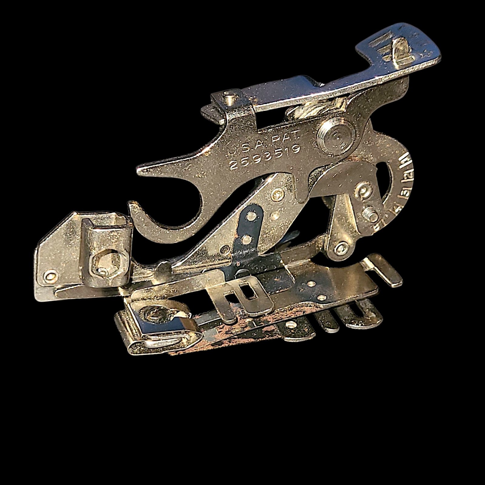 Greist Ruffler Presser Foot Sewing Machine Attachment Pat.2593519