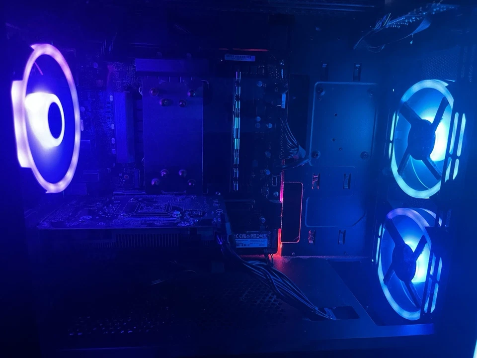 Escritorio SkyTech - Excelente estado, gran rendimiento, Foto 4 de 4