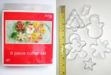 Wilton 8 pcs. Mini Holiday Cookie Cutter Set Xmas Metal Snowman Gingerbread Star