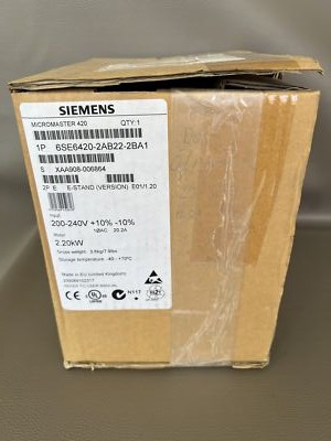 Siemens Micromaster 420 6SE6420-2AB22-2BA1 + 6SE6400-0BP00-0AA0 