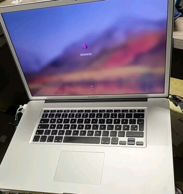 高速SSD MacBook Pro 17型 A1297 & Win Office APPLE MacBook Pro 17