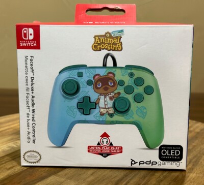 Nintendo Switch Animal Crossing Face Off Deluxe + Audio Wired Controller