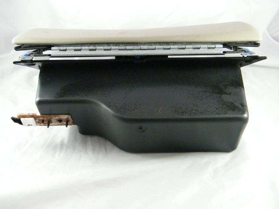 Lincoln LS V6 2003 ~ guantera del lado del pasajero color tostado tablero moldura tornillos incluyen Foto 4 de 4