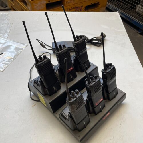 6x Vertex Standard VX-231-SG7B-5 UN Two Way Radio Walkie Talkie + 6 slot cradle - Photo 1/19