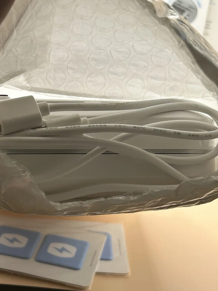 PhoneSoap 500-1 Herramienta Desinfectante UV Caja Abierta Foto 3 de 4