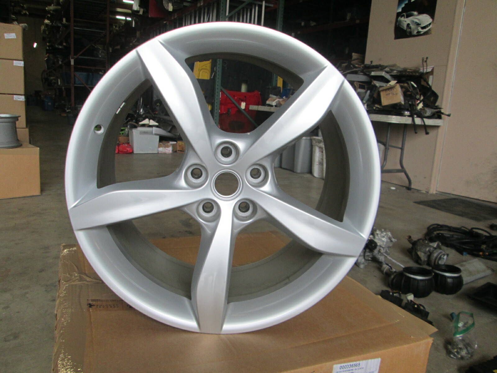 Ferrari Portofino Rear Alloy Silver Wheel / Rim  # 336551