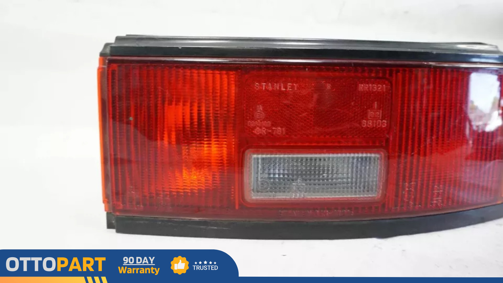 1997-2001 Aston Martin DB7 Rear Right Passenger Side Tail Light Assembly OEM