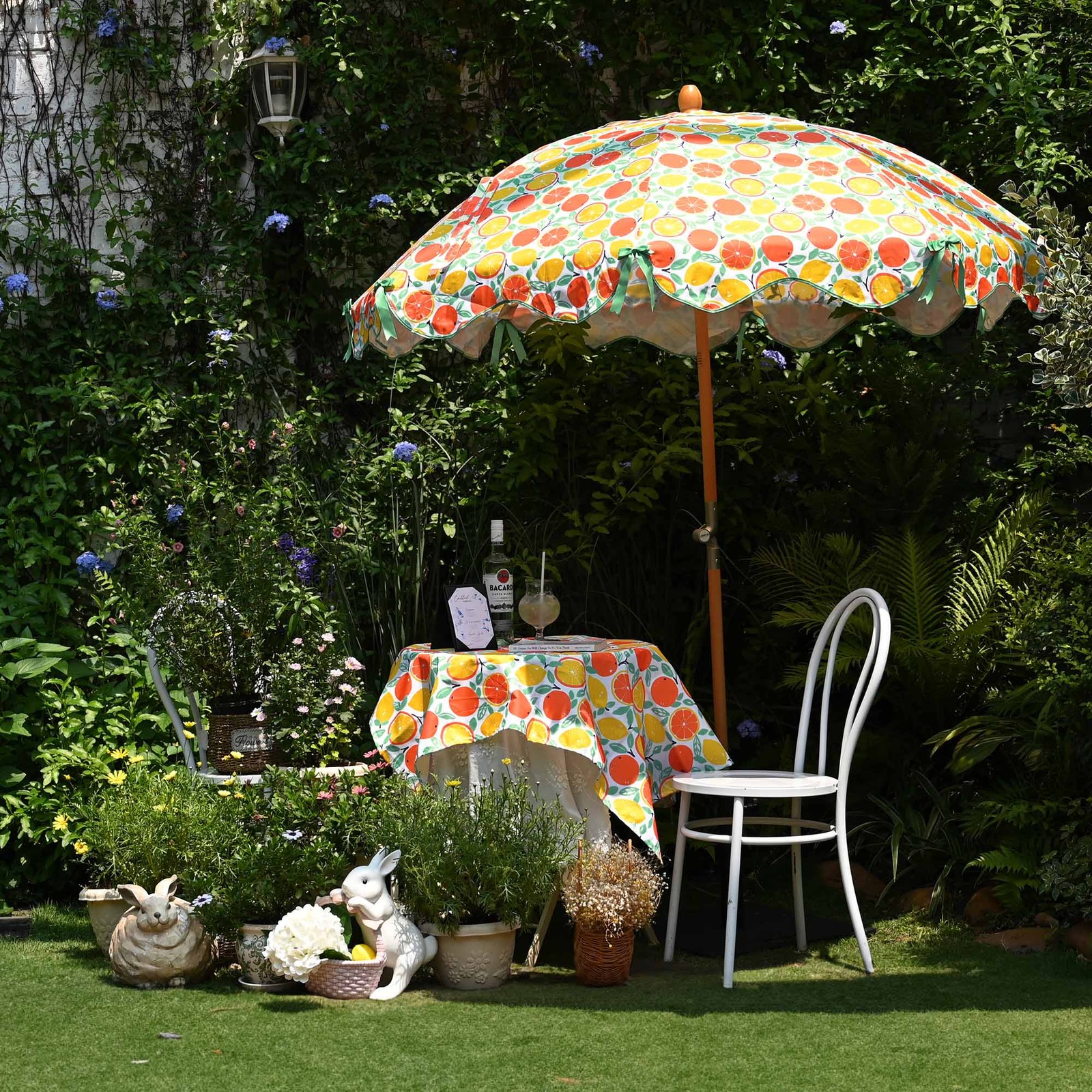 LAGarden Our Beach Umbrella Beech Wood Pole w/ Tablecloth Orange Grapefruit