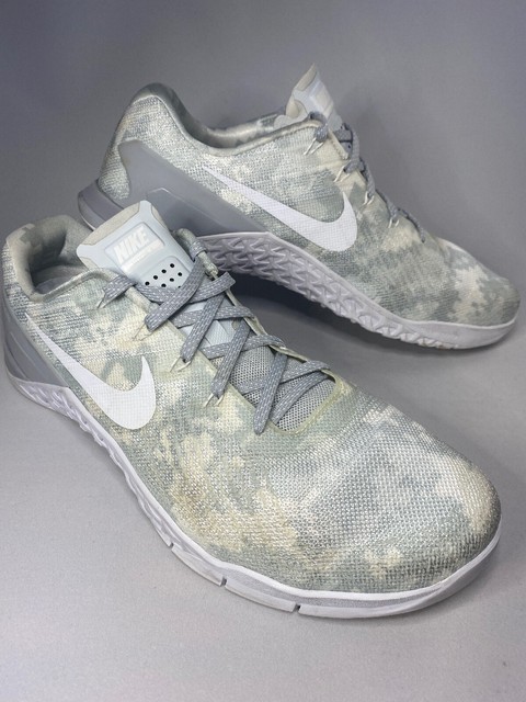 gray nikes