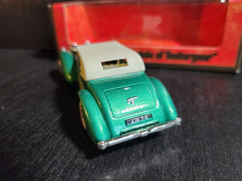 MATCHBOX MODELS OF YESTERYEAR Y-17  1938 HISPANO SUIZA ROADSTER GREEN 1973 NIB - Image 3 of 4