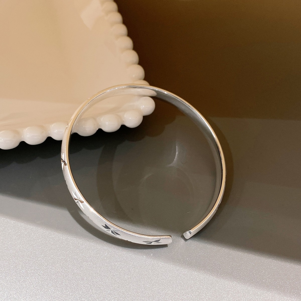 アクセサリー DWELLER BANGLE WIDE STAR 925 SILVER  END DWELLER BANGLE WIDE 925 SILVER by END – COVERCHORD