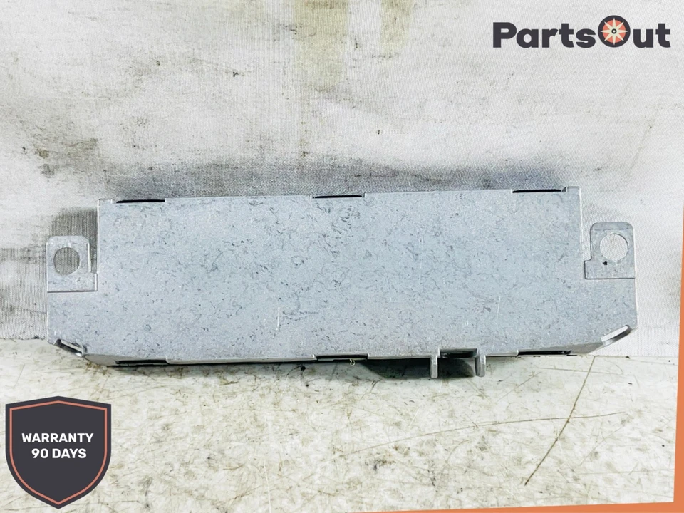 Módulo amplificador antena izquierda Audi A5 Quattro 2009-2012 8T0035225J OEM Foto 4 de 4