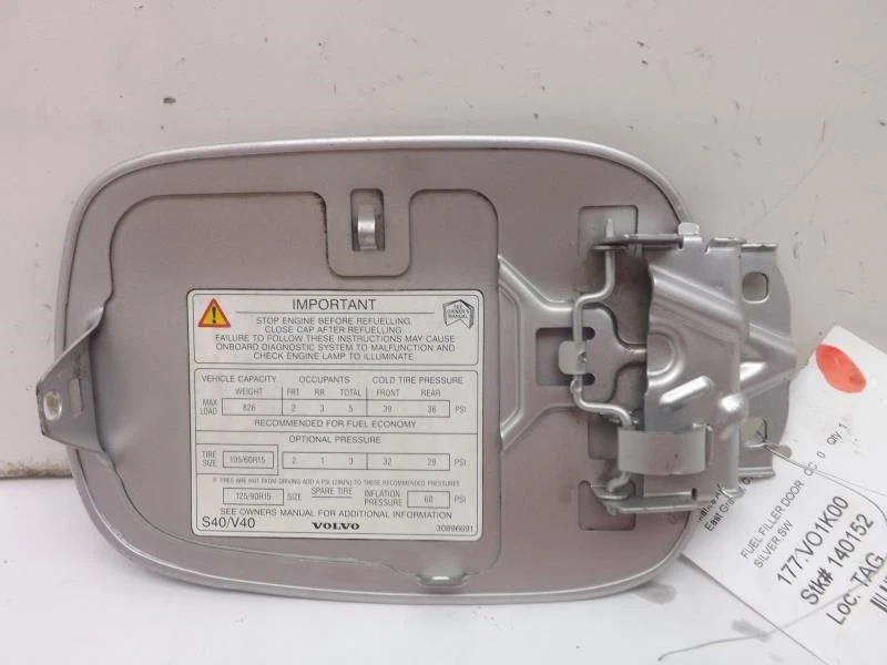 00 VOLVO V40 FUEL FILLER DOOR 126804 Foto 2 de 2