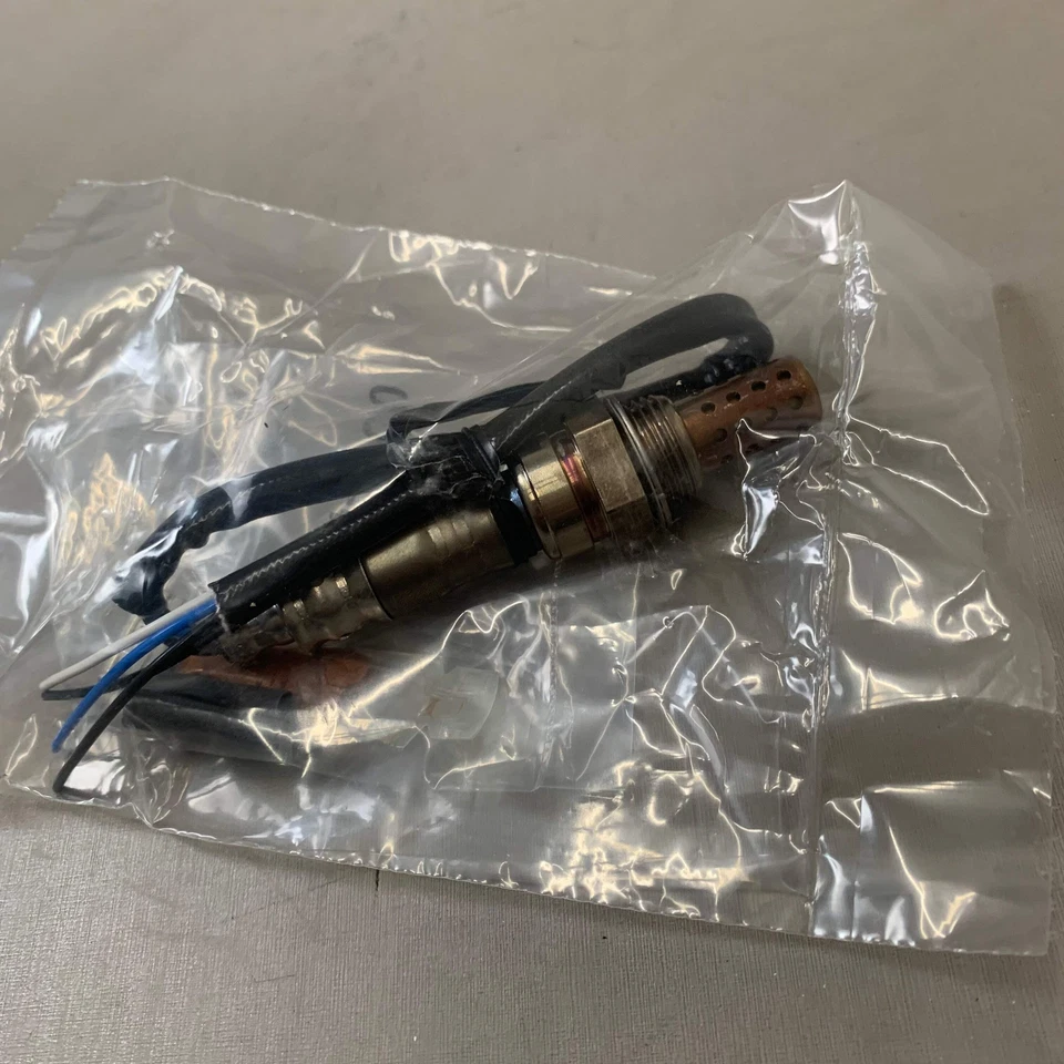 Sensor de oxígeno DENSO para BMW, Nissan Quest, Infiniti G20, Mercedes Etc 2344700 Foto 2 de 4