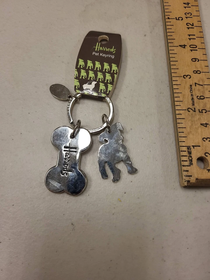 Llavero Harrods Mascota Perro Hueso Dije Estrás Acento Londres Recuerdo Regalo Foto 2 de 3