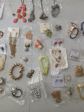 Bulk/ For Resale Lots Costume Jewelry - 50 Pieces, Sold By The Pound