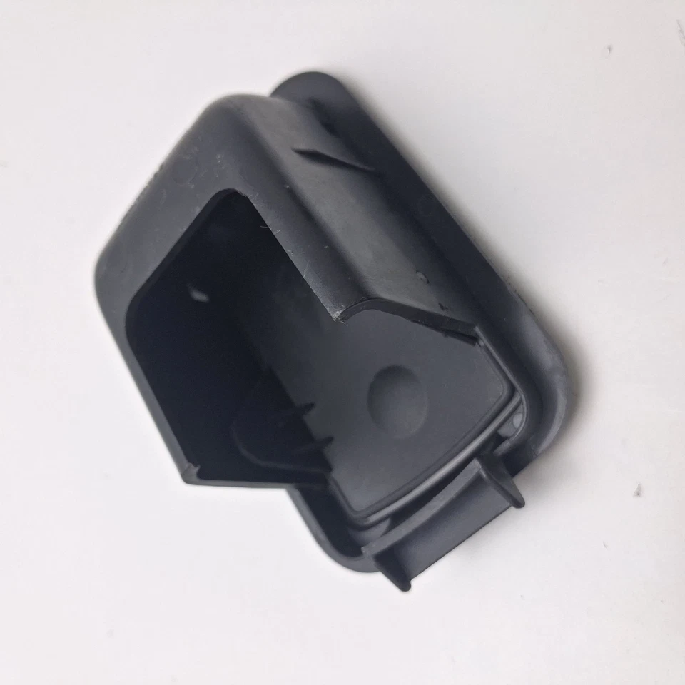 Tapa de cubierta de anclaje inferior para asiento infantil Cadillac CTS 2014-2019 15795997 Foto 3 de 4