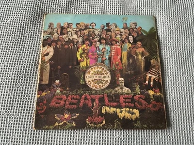 The Beatles Sgt. Pepper's Lonely Hearts Club Band · Lp