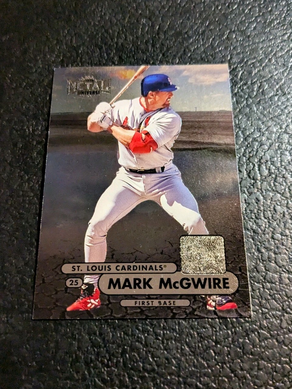 1998 Metal Universe #110 - Mark McGwire - St. Louis Cardinals