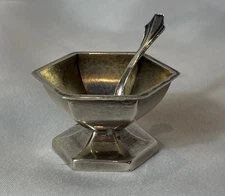 Antique Webster Sterling Silver Open Salt Cellar & Spoon 14.05 Grams