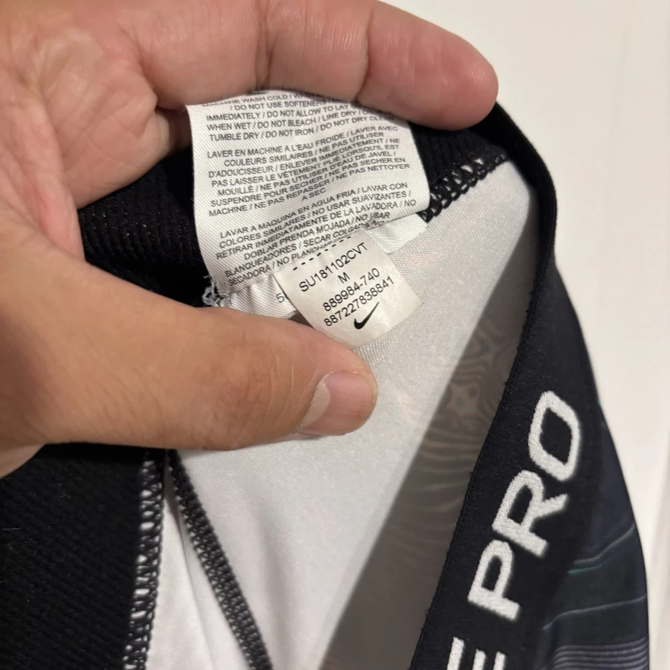 Nike Pro Womens Capri Pants Tight Fit Medium Black White Grey Coral 889984-740 - Image 3 of 3