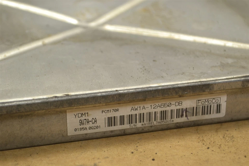 Unidad de control del motor Ford Crown Victoria 2010-11 ECU AW1A12A650DB módulo 337-7A5 Foto 2 de 4