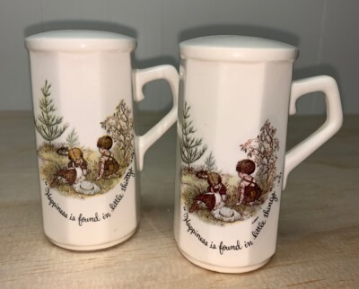 Vintage Holly Hobbit Happiness Is Found In The Little Things~ Salt & Pepper Set