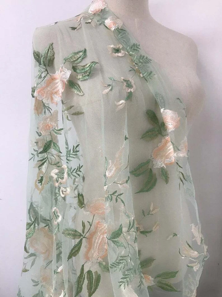 1 Yarda Delicado Floral Bordado Encaje Malla Tela Nupcial Hágalo Usted Mismo Boda Baile de graduación Vestido Foto 2 de 4