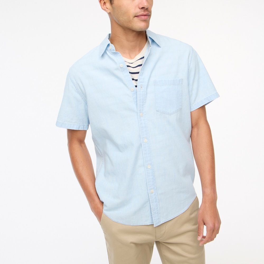 🆕J Crew Short-sleeve Slim Chambray Shirt