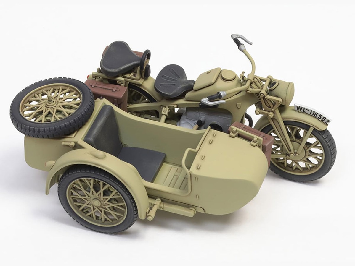 こた Tamiya 35384 German KS600 Motorcycle & Sidecar / Tamiya USA