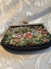 Petit Point Portemonnaie