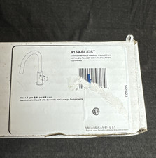 Delta Trinsic Pull-Down Kitchen Faucet with MagnaTite Docking Matte Black READ 