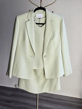 Le Suit Women's 3 Piece Lime Skirt Suit. Sz 8 Petite