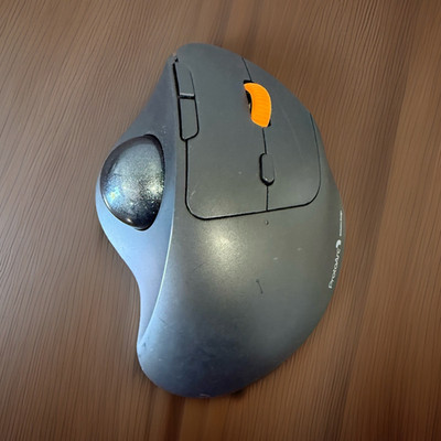ProtoArc EM04 Bluetooth Ergonomic Thumb Trackball Mouse 6-Button 400 DPI