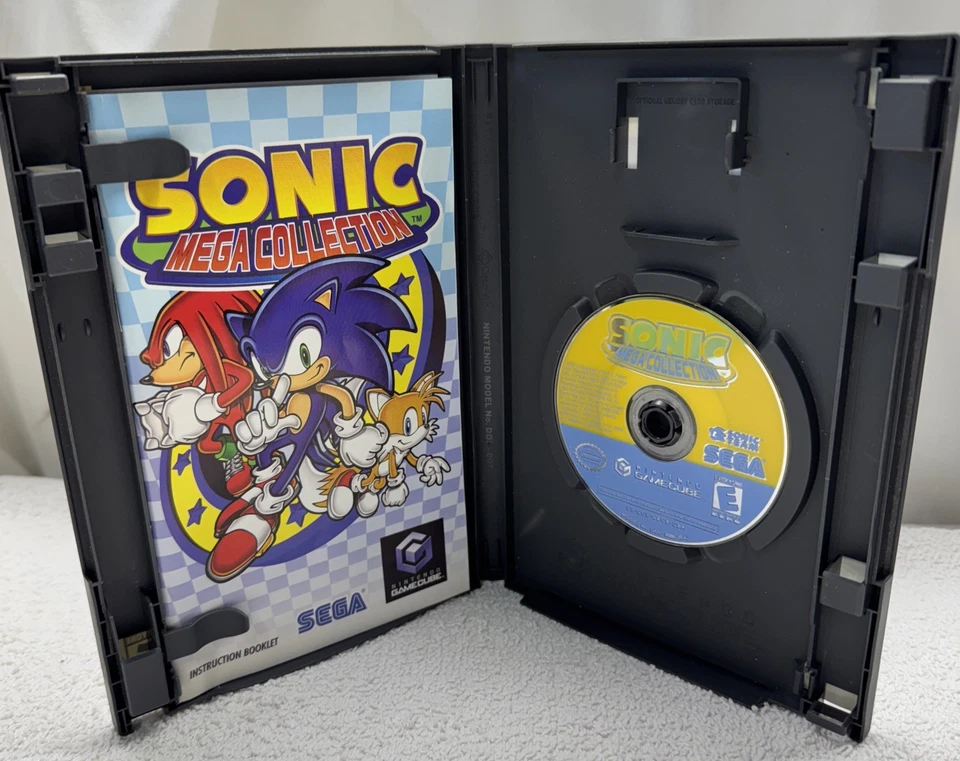 Sonic Mega Collection Players Choice W Inserts Nintendo GameCube Sega Manual - Image 3 of 4