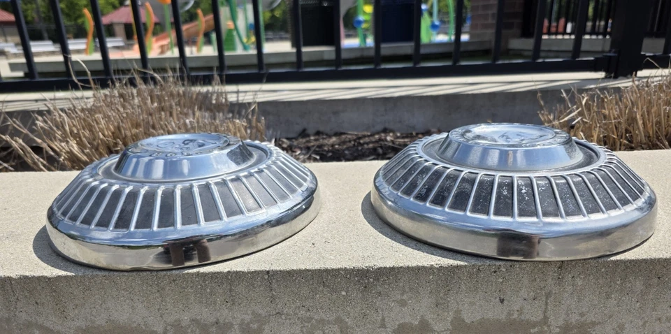 2 gorras abatibles vintage Pontiac Tempest GTO LEMANS STAR CHIEF para perros 1964-72 Foto 2 de 4