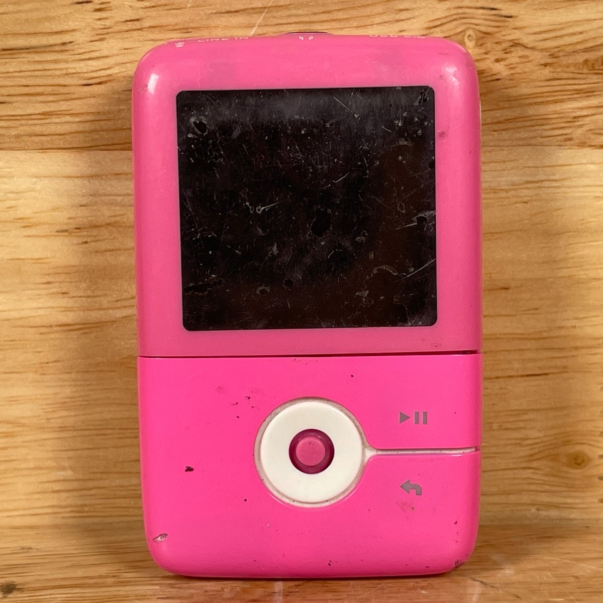 Creative Zen V Plus Pink Portable 2GB OLED Display MP3 Media