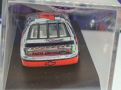 Action Darrell Waltrip #17 Parts America Chrome 1997 Monte Carlo 1:64 W/ Display - Picture 9 of 15