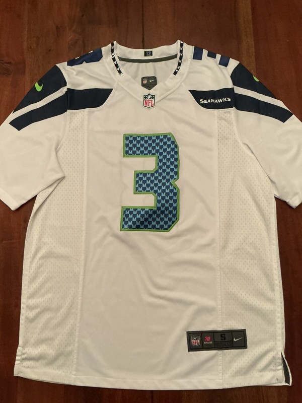 Russell Wilson #3 mens small Seattle Seahawks Jersey NIKE SUPER BOWL SEWN WHITE