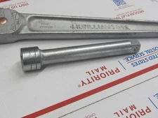 Vintage J.H. Williams & Co. 19" 3/4 Drive Superratchet H-5 & 8" Extension U.S.A.