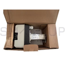 New In Box HONEYWELL ML7420A8088-E Electric Valve Actuator Drive