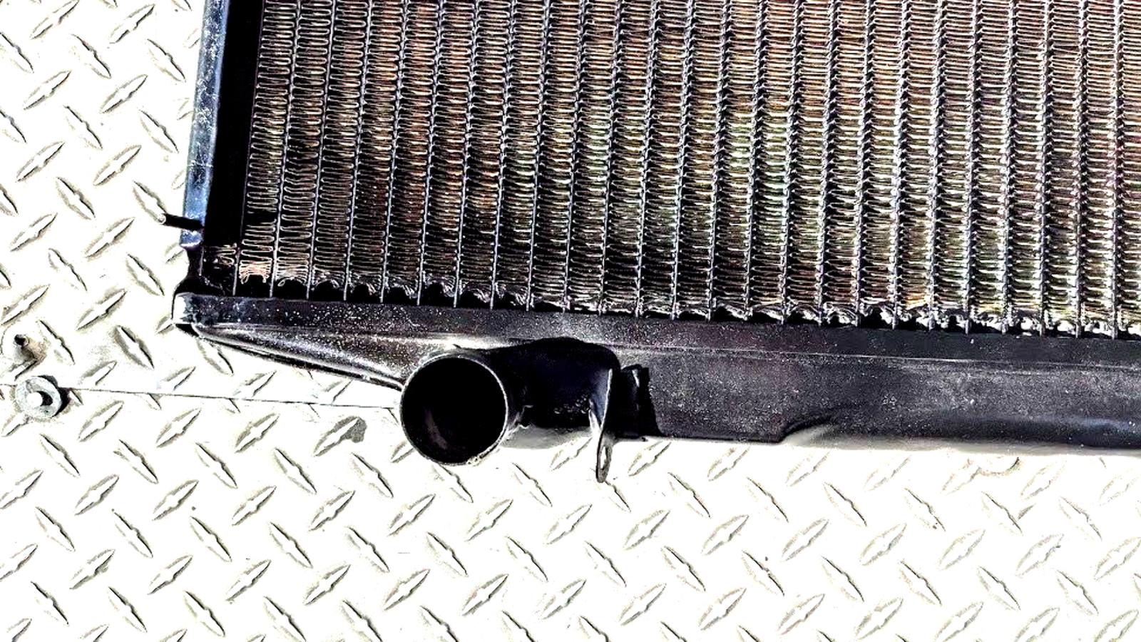 65 - 80 ROLLS ROYCE CORNICHE SHADOW RADIATOR WITH NEW CORE TESTED UR18102 LISTTR