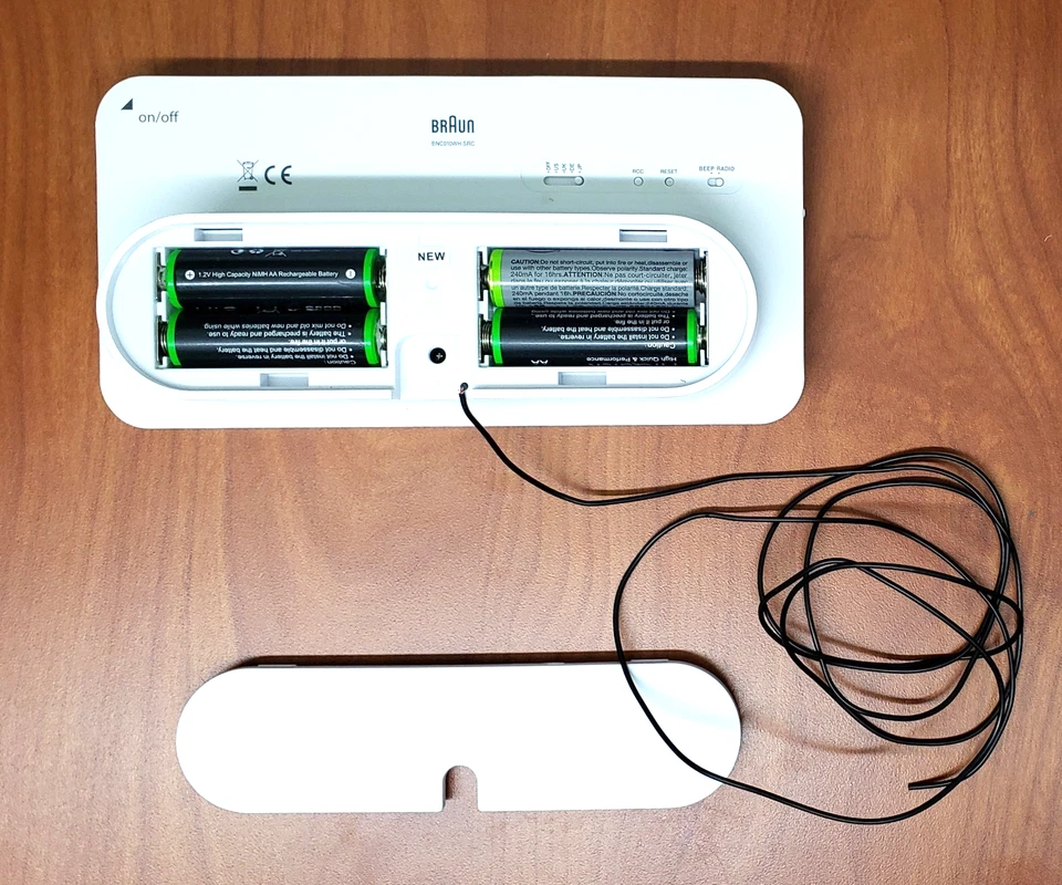 Reloj despertador radio AM/FM digital Braun Foto 3 de 4