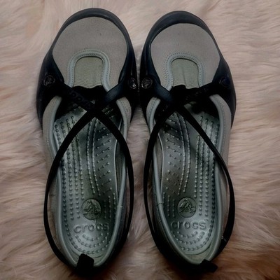 Crocs Celeste Suede Gray Women s Flats Size 7 Criss-Cross Straps