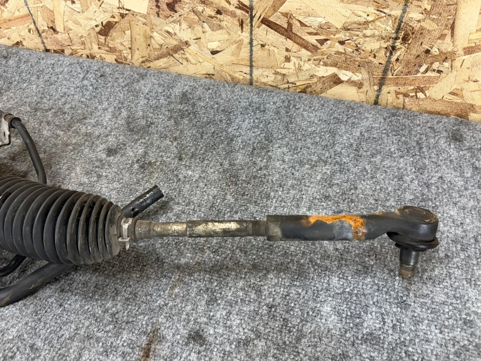 TOYOTA 4RUNNER 2014-2020 DIRECCIÓN ASISTIDA CREMALLERA Y PIÑÓN OEM Foto 3 de 4