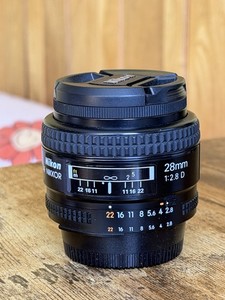 Nikon AF NIKKOR 28mm f/2.8 D Prime Lens - Very good condition