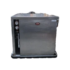 FWE UHS-4 Heated Cabinet Undercounter Insulated Humidified Holding Transport