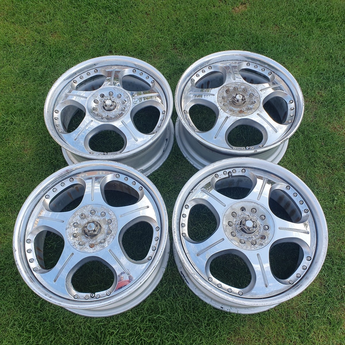 SSR アンドリューD 18インチ （Veilside Andrew D (SSR) 18x8+47