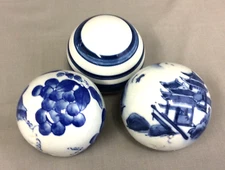 Vintage Porcelain Carpet Ball Lot of 3 Cobalt Blue & White Chinoiserie Ceramic c